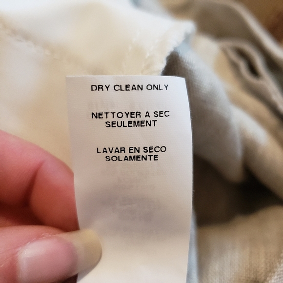 Karen Kane Womens Oat Linen Pleated Rolled Hem High-Waist Shorts - Picture 5 of 7